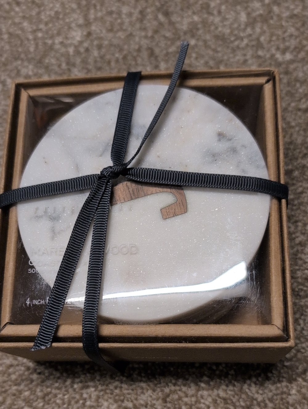 NWT Marble "J" Round Coaster Set